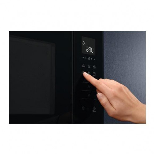 Мікрохвильовка Electrolux LMS2203EMK