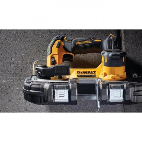 Акумуляторна стрічкова пила DeWALT DCS377NT (18 В, без АКБ)